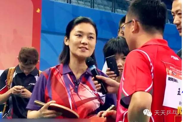 乒乓球巡回赛的常设环节,除了原国乒资深教练李晓东,世界冠军刘伟博士